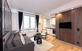Beautiful Loft In Champs-Elysees